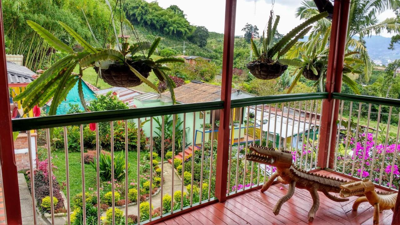 Finca Turistica Los Rosales ペレイラ エクステリア 写真