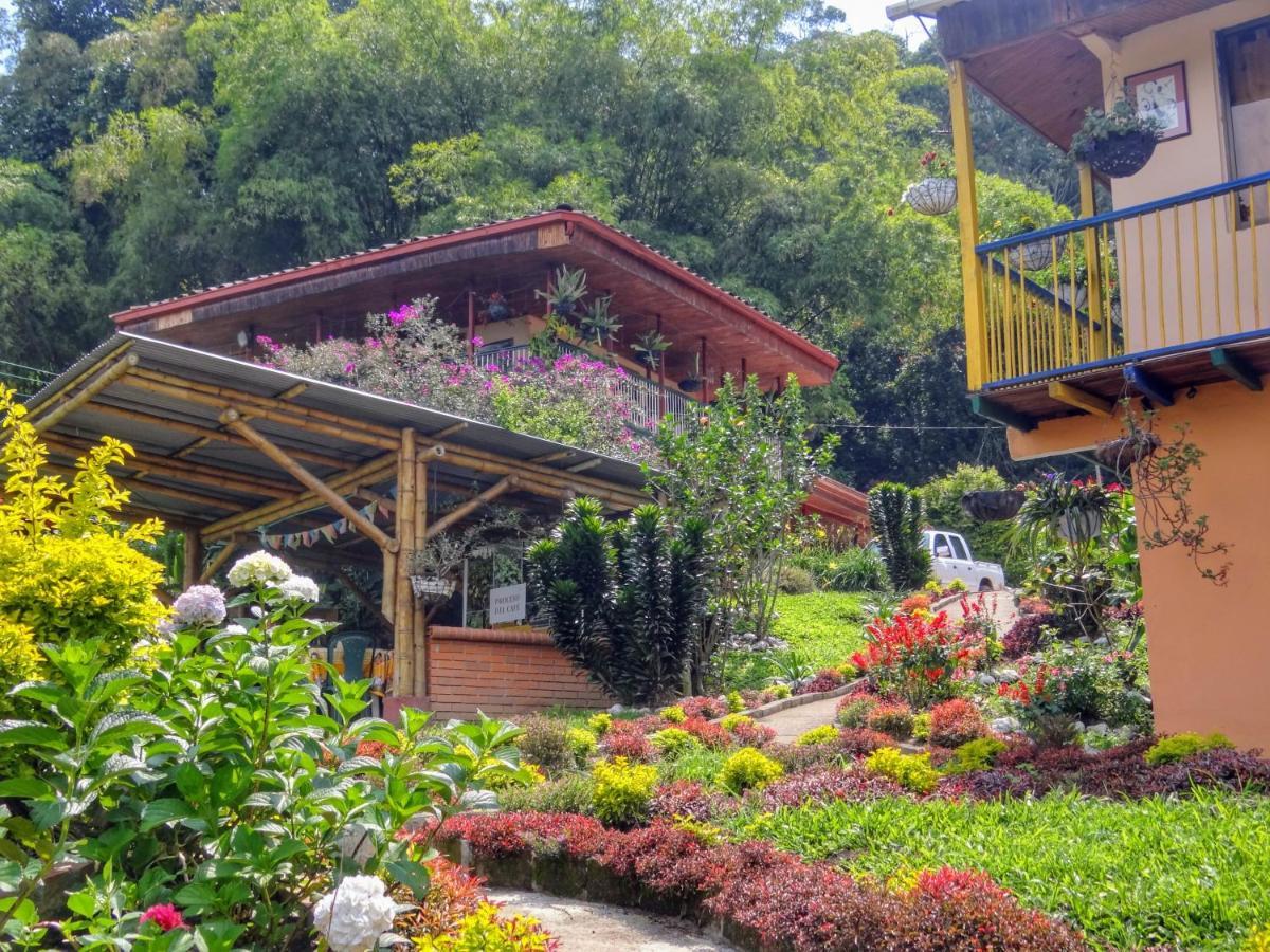 Finca Turistica Los Rosales ペレイラ エクステリア 写真