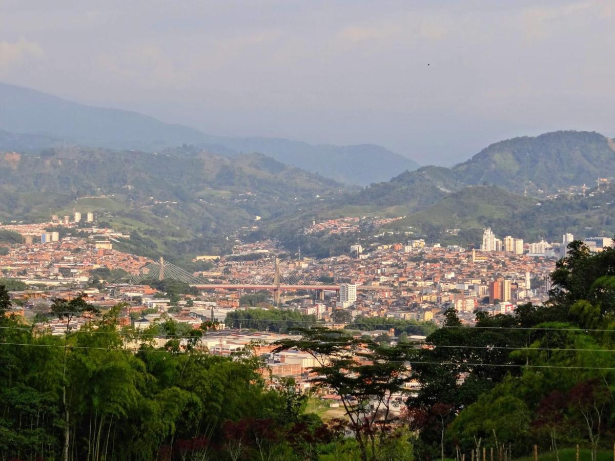 Finca Turistica Los Rosales ペレイラ エクステリア 写真